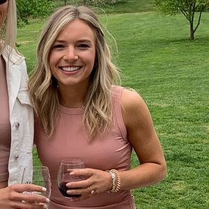 Meet your Posher, Abby